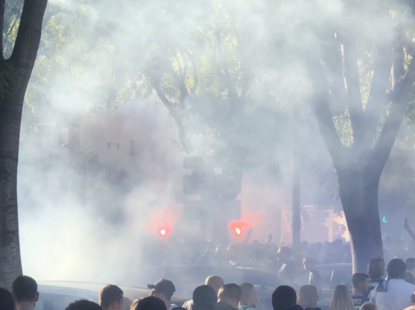 990C2F2A-1163-4B6A-AF89-1899CBF8DD0D.jpeg (190.58 Kio) Vu 368 fois 990C2F2A-1163-4B6A-AF89-1899CBF8DD0D.jpeg