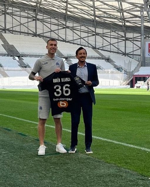 Bienvenue à nos nouvelles recrues #teamom #mercatom 🔵⚪️